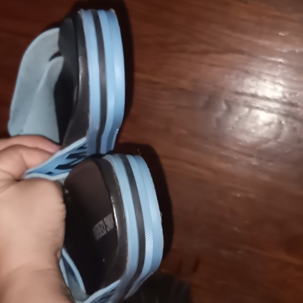 Slides - Picture 5 of 6